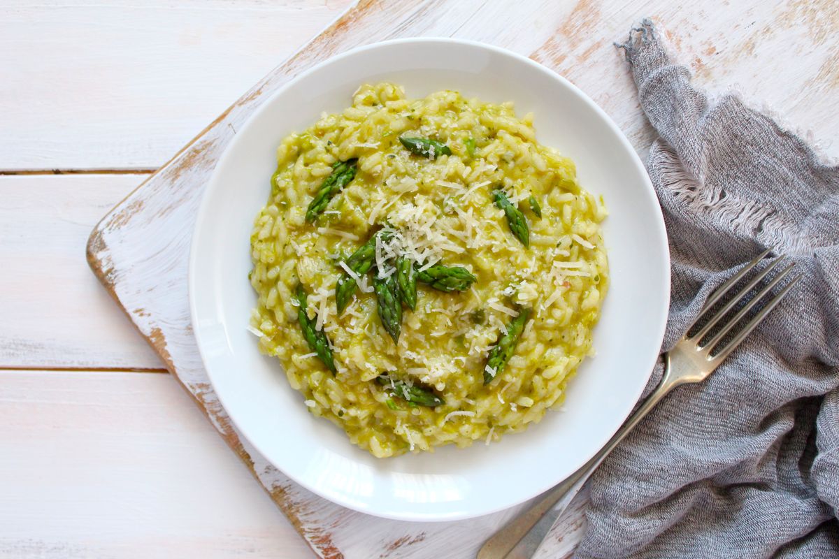 Risotto with asparagus and taleggio