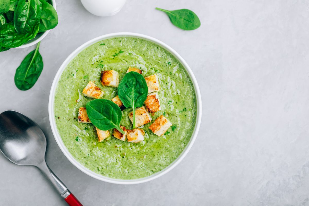 Spinach, oat and tofu soup