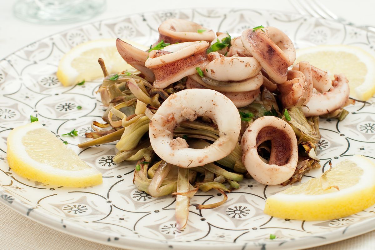 Grilled squid with artichokes