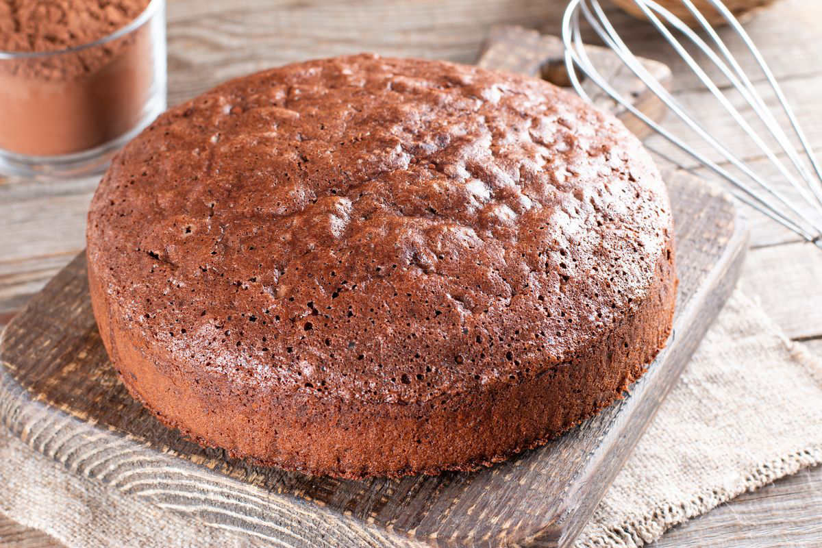 Gluten-free chocolate sponge cake
